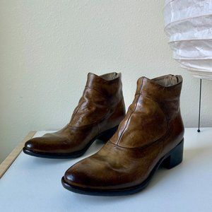 La Bottega di Lisa Bootie